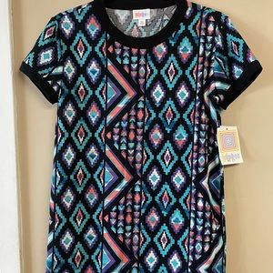 NWT LuLaRoe XS Liv Tee